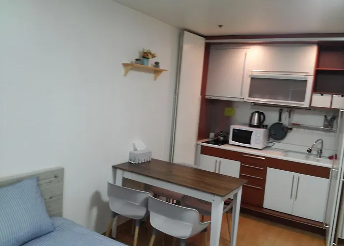 Rocohouse Aparthotel Seoul