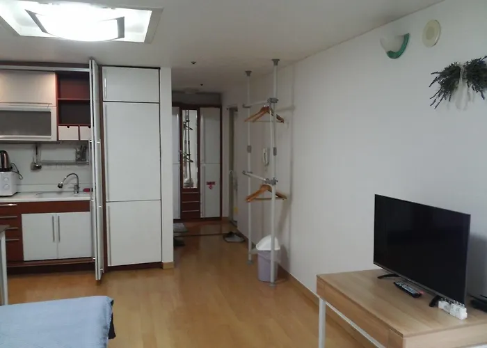 Rocohouse Aparthotel